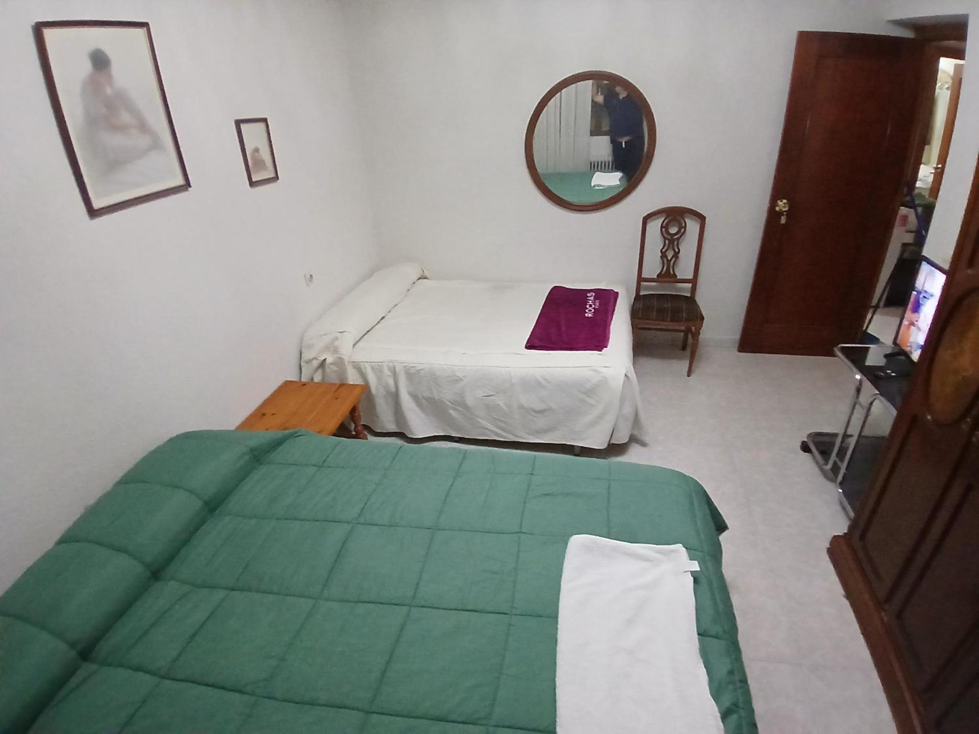 Habitacion Privada Familiar Toledo Exteriör bild