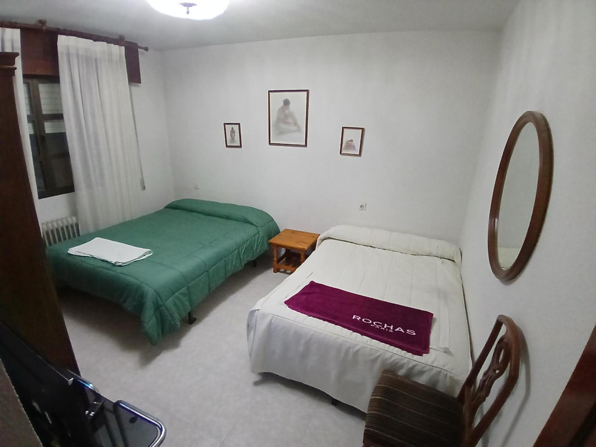 Habitacion Privada Familiar Toledo Exteriör bild