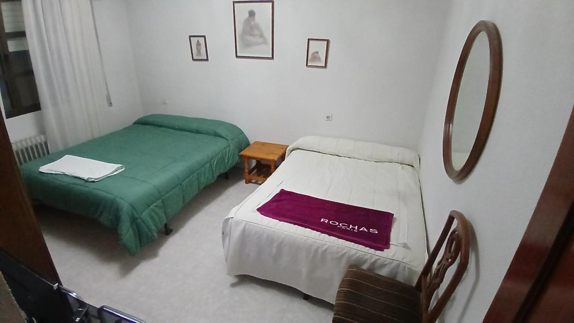 Habitacion Privada Familiar Toledo Exteriör bild