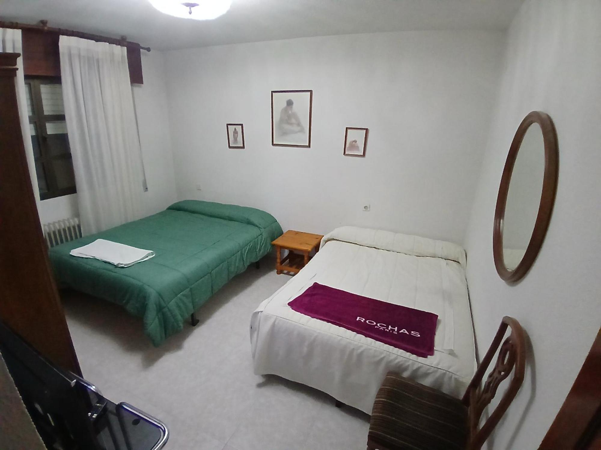 Habitacion Privada Familiar Toledo Exteriör bild
